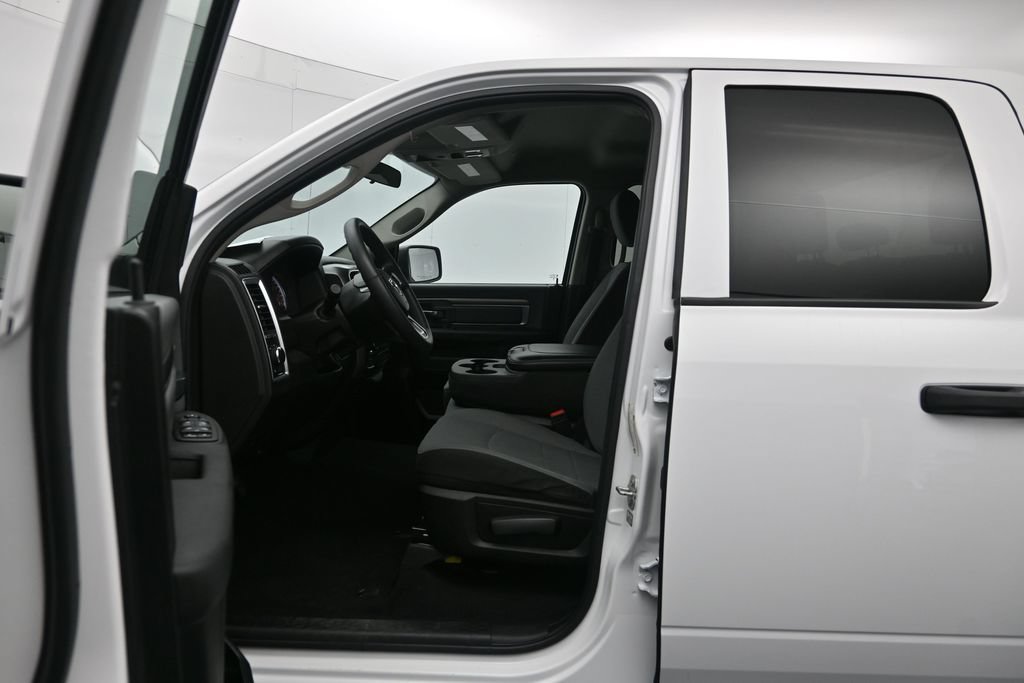 Used 2024 RAM 1500 Classic SLT AWD/4WD image 20