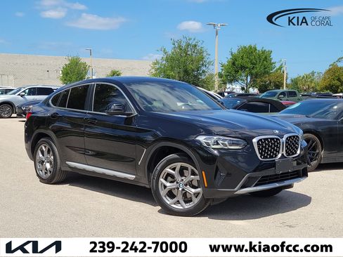 Used 2025 BMW X4 xDrive30i image 1