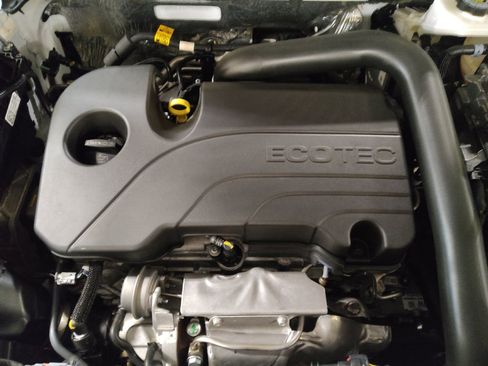 Used 2023 Chevrolet Equinox LT w/ LPO, Floor Liner Package image 30