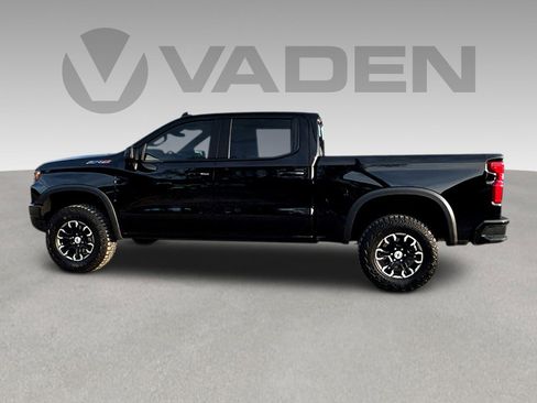 Certified 2025 Chevrolet Silverado 1500 ZR2 image 24