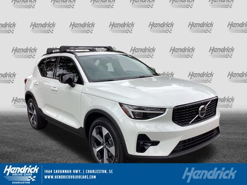 Used 2026 Volvo XC40 B5 Plus w/ Protection Package Premier AWD/4WD image 1