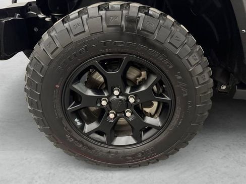 Used 2022 Jeep Wrangler Willys image 23