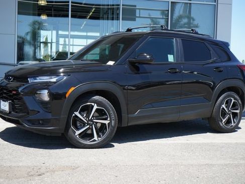 Used 2022 Chevrolet TrailBlazer RS FWD image 4