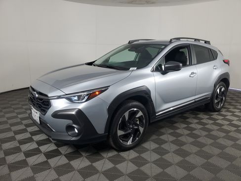 Used 2025 Subaru Crosstrek 2.5i Limited w/ Crosstrek Mirror Package image 8