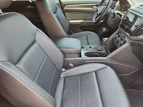 Used 2023 Volkswagen Atlas SE FWD image 11