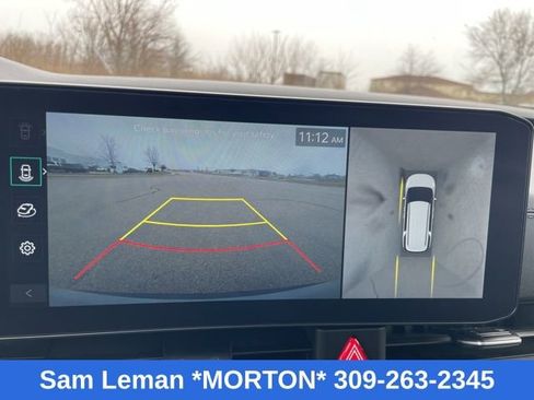 Used 2025 Kia Carnival SX Prestige image 11