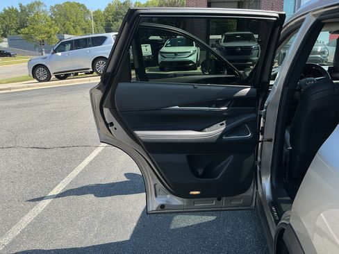 Used 2025 INFINITI QX60 Sensory w/ Vision Package AWD/4WD image 24