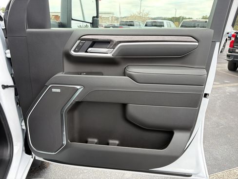 New 2026 Chevrolet Silverado 2500 LTZ w/ LTZ Convenience Package AWD/4WD image 14