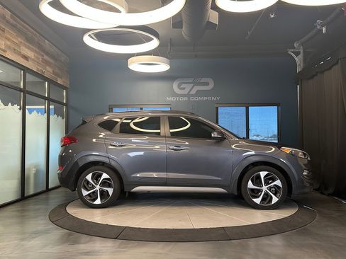 Used 2018 Hyundai Tucson Value w/ Cargo Package AWD/4WD image 2