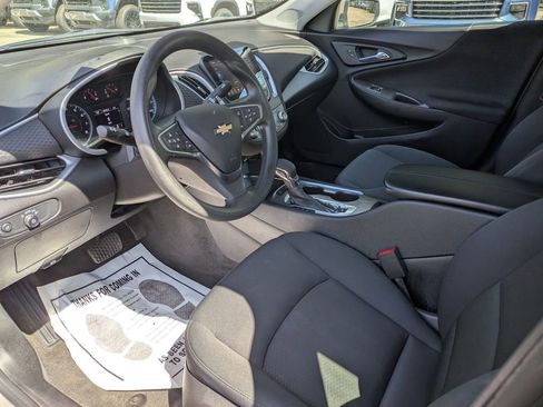 Used 2024 Chevrolet Malibu LT image 11