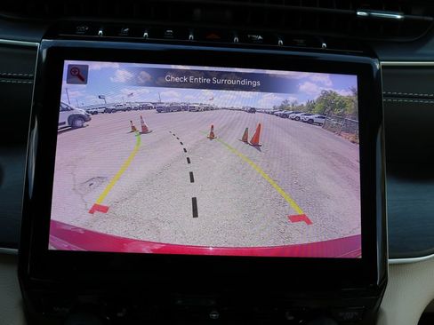 Used 2023 Jeep Grand Cherokee Limited RWD image 23
