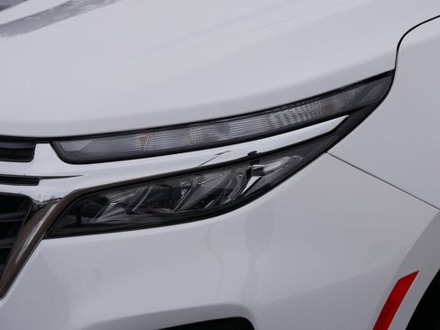 Used 2023 Chevrolet Equinox LS w/ LS Convenience Package image 16