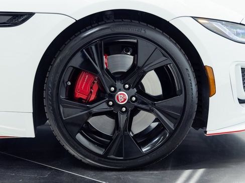 Used 2022 Jaguar F-TYPE R-Dynamic image 23