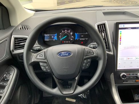 New 2024 Ford Edge SE w/ Black Appearance Package image 19
