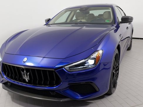 Used 2022 Maserati Ghibli Modena image 6