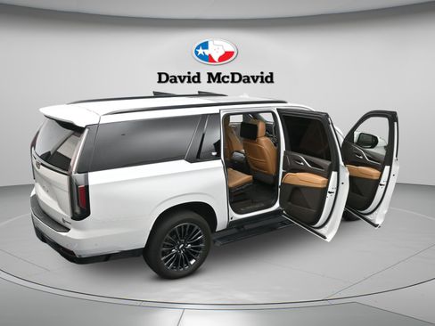 Used 2023 Cadillac Escalade ESV Sport w/ Touring Package AWD/4WD image 56