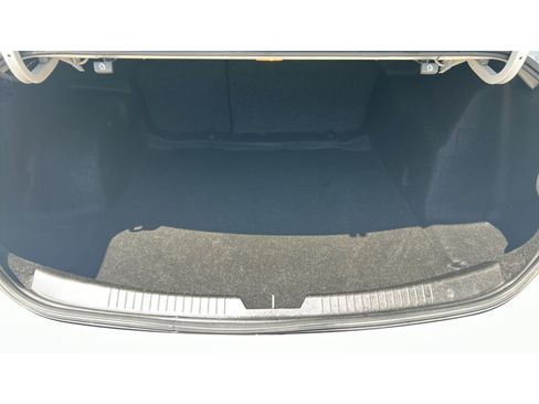 Used 2021 Chevrolet Malibu LT FWD image 20