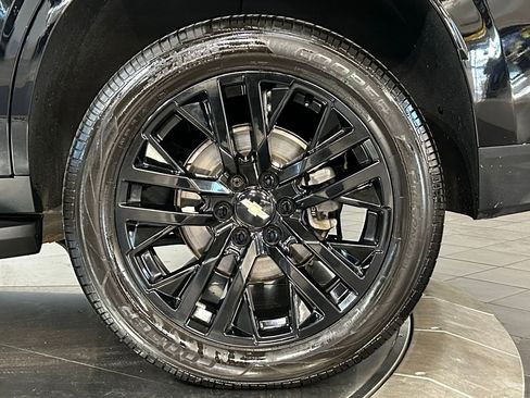Used 2021 Chevrolet Tahoe LT w/ Rear Media and Nav Package AWD/4WD image 14