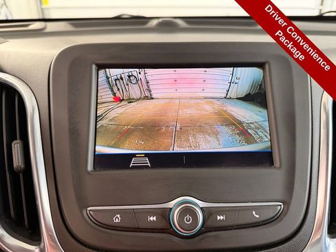 Used 2021 Chevrolet Equinox LT w/ Driver Convenience Package image 24