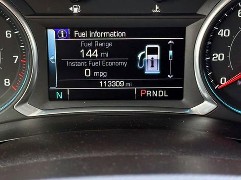 Used 2019 Chevrolet Traverse LT FWD image 21