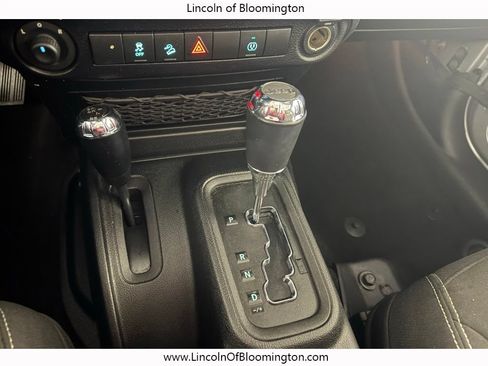 Used 2015 Jeep Wrangler Unlimited Sahara w/ Mopar Chrome Edition Group AWD/4WD image 55