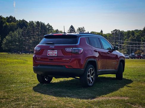 New 2026 Jeep Compass Limited AWD/4WD image 3