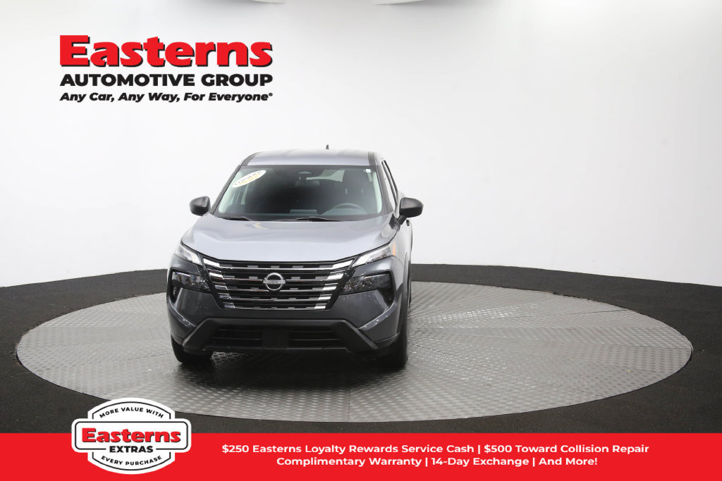 Used 2024 Nissan Rogue S AWD/4WD image 52