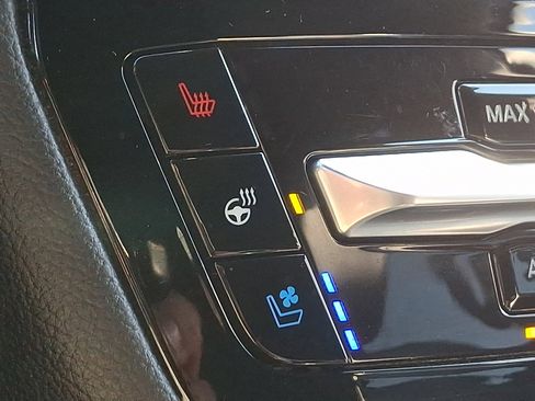 Used 2022 Ford Explorer Limited w/ Equipment Group 301A image 24