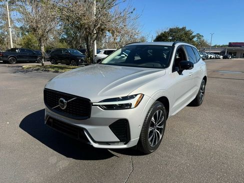 Used 2025 Volvo XC60 B5 Plus image 1