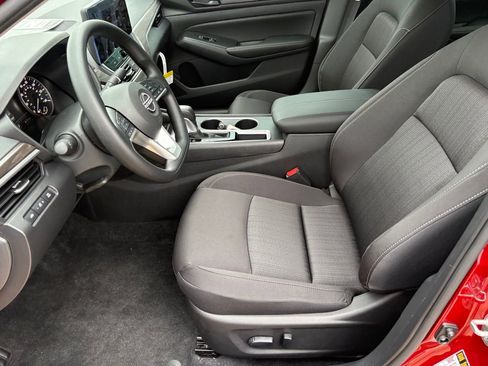 New 2026 Nissan Altima 2.5 SV FWD image 16