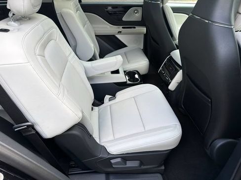 New 2027 Lincoln Aviator Reserve AWD/4WD image 16