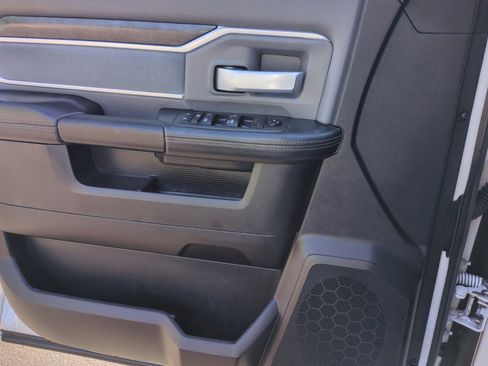 Used 2022 RAM 2500 Big Horn image 13