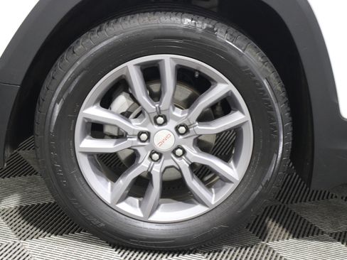 Used 2023 GMC Terrain SLT AWD/4WD image 38