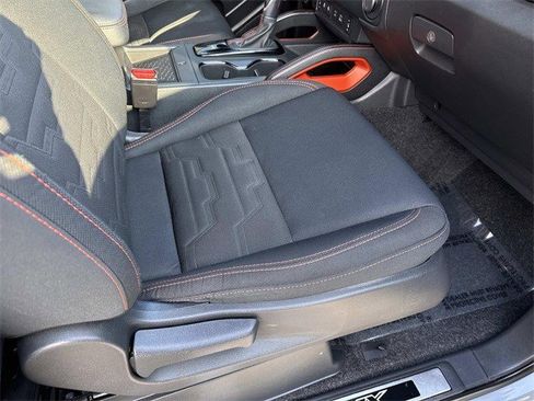 Used 2023 Nissan Frontier PRO-4X w/ Pro Convenience Package image 10