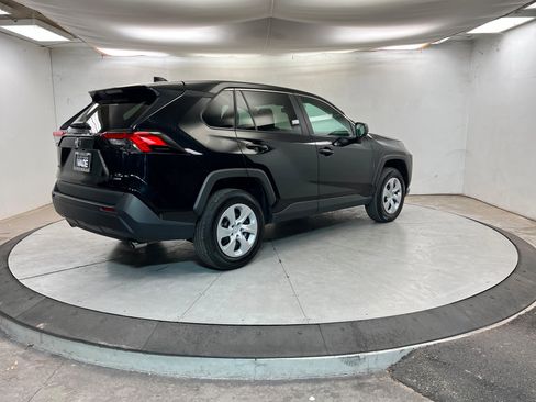 Used 2024 Toyota RAV4 LE image 6