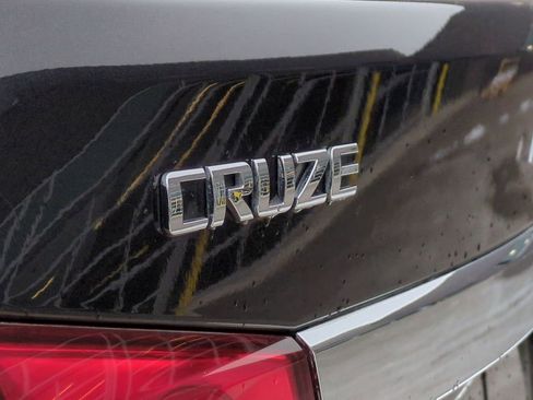 Used 2011 Chevrolet Cruze LS w/ Connectivity Package image 11