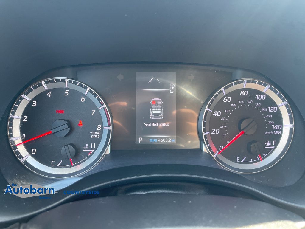 Used 2021 Toyota Highlander LE AWD/4WD image 13