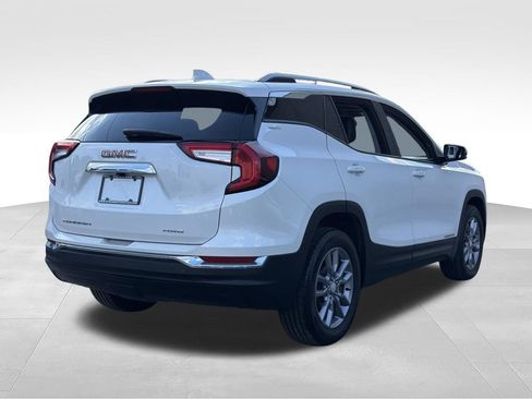 Used 2023 GMC Terrain SLT AWD/4WD image 10