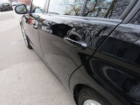 Used 2011 BMW 328i xDrive Sedan image 8