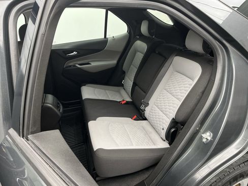 Used 2018 Chevrolet Equinox LS image 9