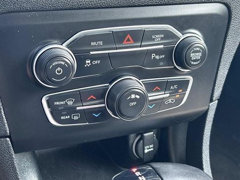 Used 2022 Dodge Charger SXT RWD image 33