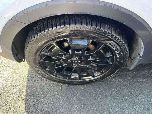 Used 2022 Kia Telluride SX w/ Nightfall Edition Package image 6