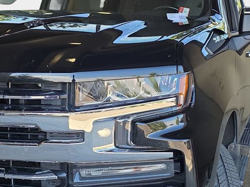 Used 2019 Chevrolet Silverado 1500 LTZ w/ LTZ Plus Package AWD/4WD image 30
