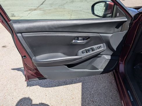 Used 2021 Nissan Sentra SV image 11