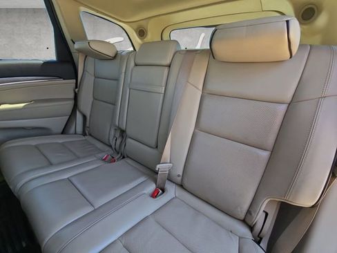 Used 2014 Jeep Grand Cherokee Overland RWD image 13