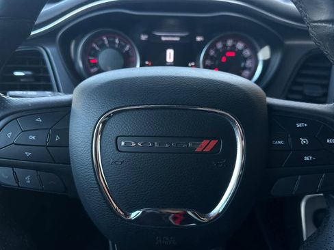 Used 2018 Dodge Challenger R/T image 25