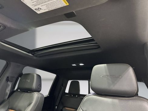 Used 2021 GMC Sierra 1500 AT4 w/ AT4 Premium Package AWD/4WD image 17