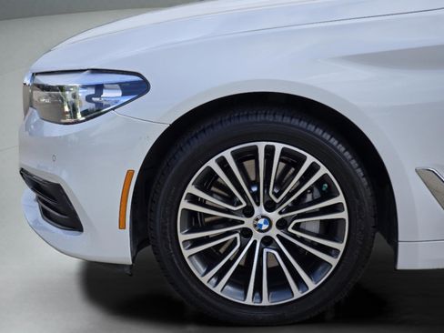 Used 2020 BMW 530i w/ Convenience Package RWD image 29
