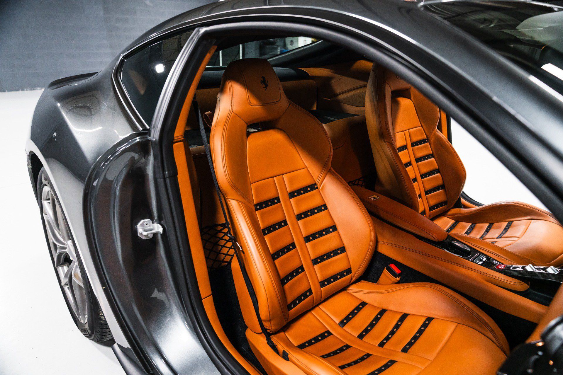 Used 2015 Ferrari F12 Berlinetta RWD image 28