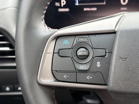 Used 2026 Nissan Sentra SR w/ SR Premium Package FWD image 20